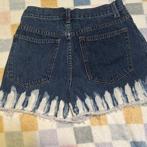 GAP women’s super high rise Dark Blue Jean Shorts with Frayed Hem size 27